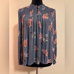 EUC Lucky Brand Blue and Pink Floral Long Sleeve Blouse size small